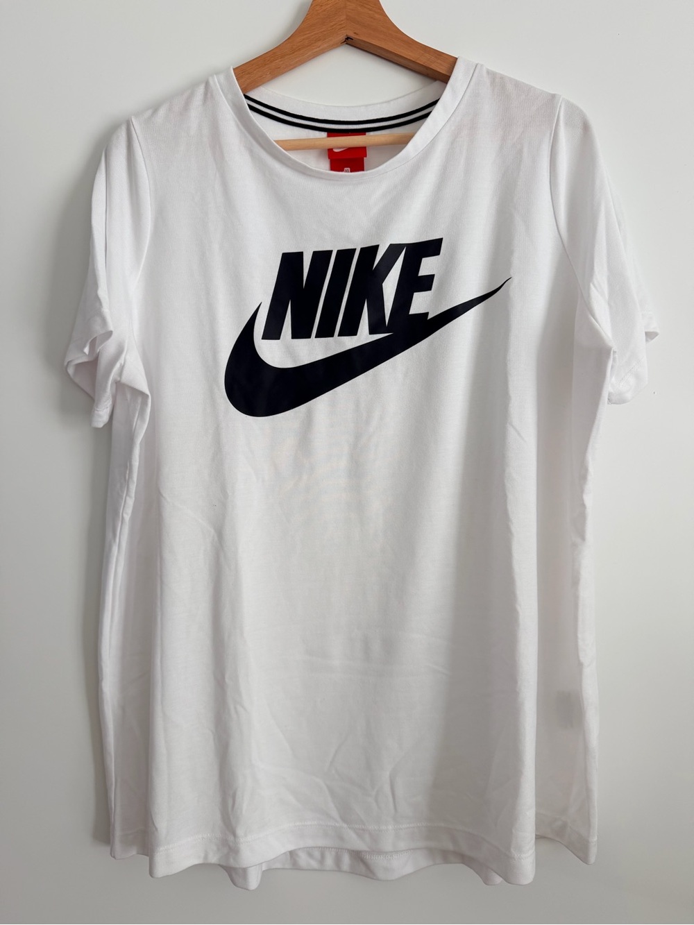 Nike women’s logo shirt